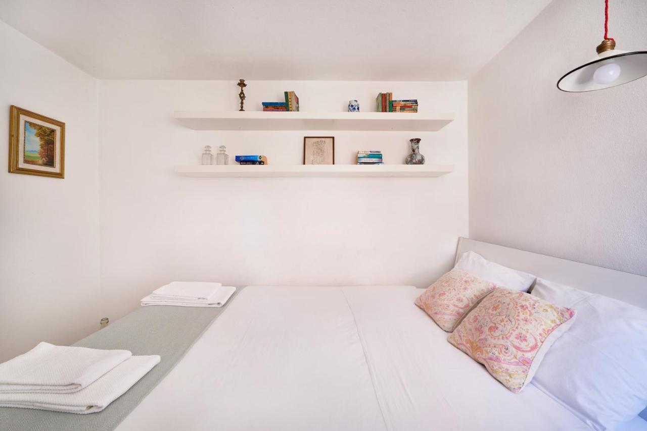Light Filled Apartment Near Chiado, By Timecooler 리스본 외부 사진