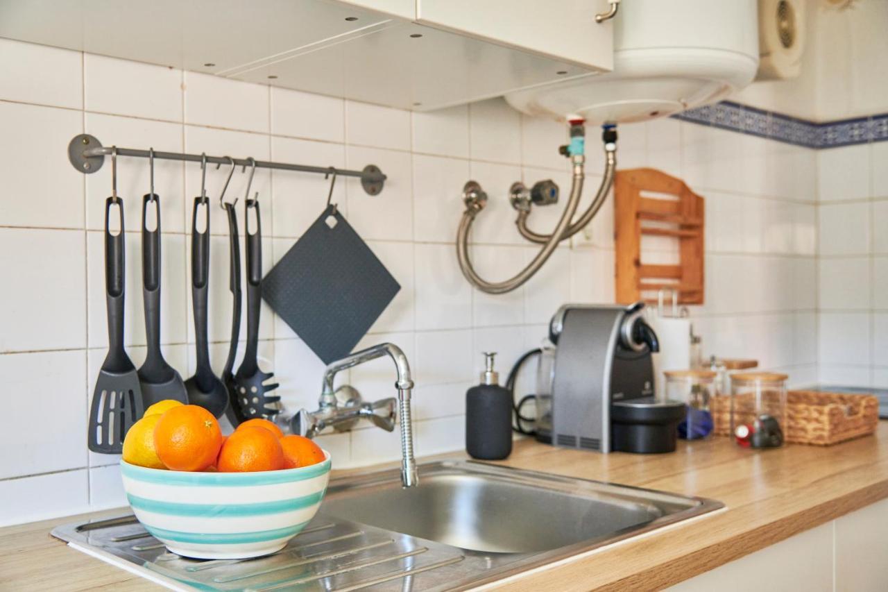 Light Filled Apartment Near Chiado, By Timecooler 리스본 외부 사진