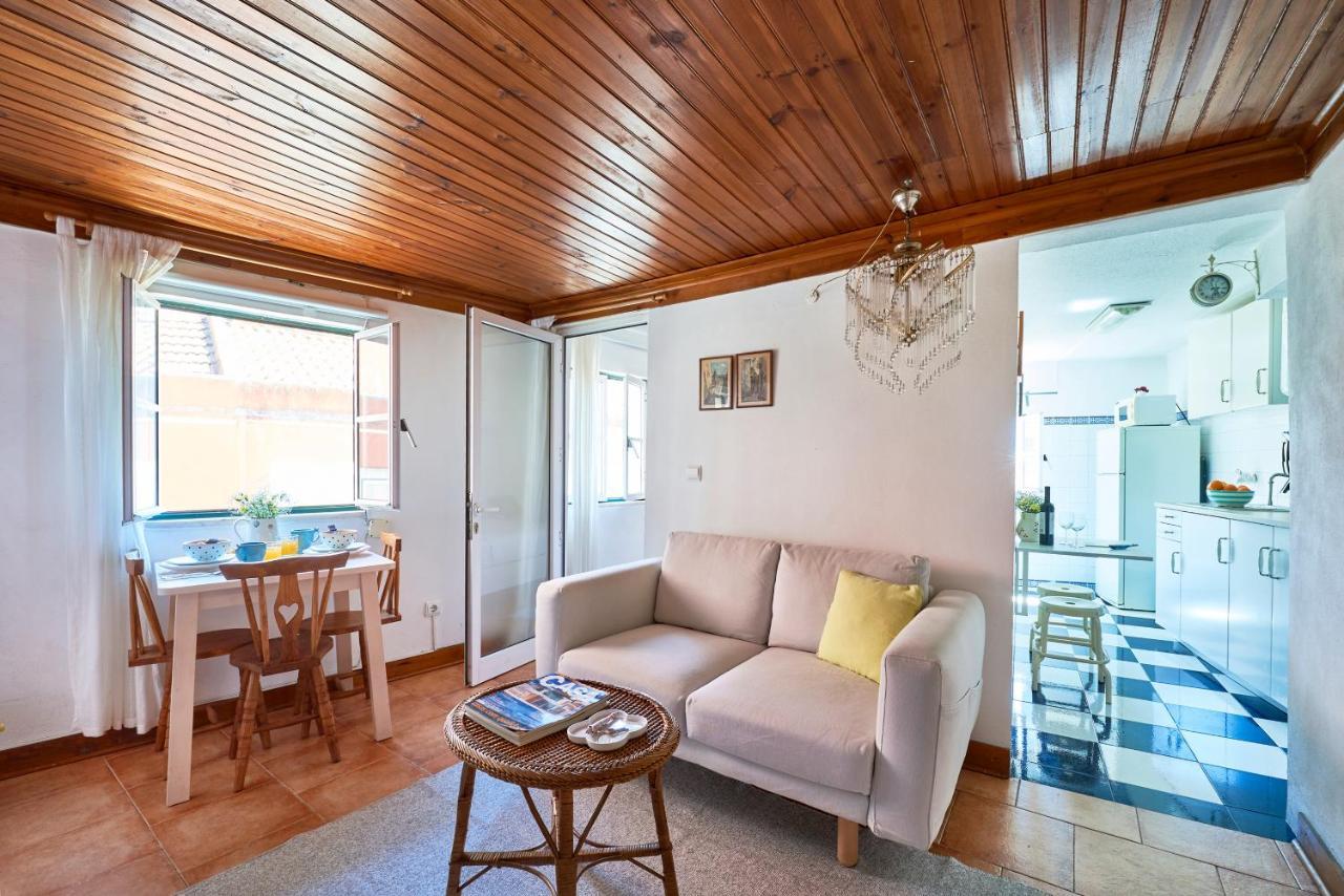 Light Filled Apartment Near Chiado, By Timecooler 리스본 외부 사진
