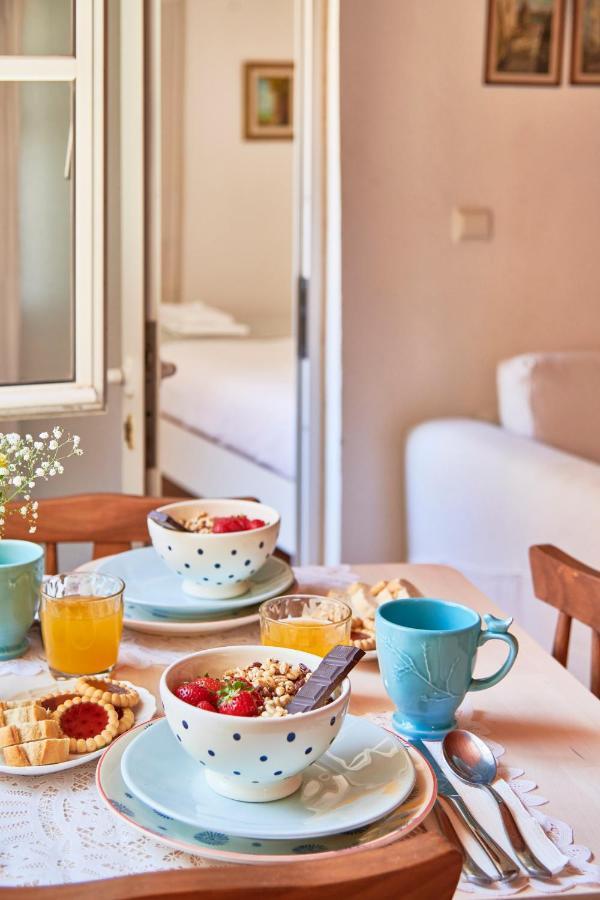 Light Filled Apartment Near Chiado, By Timecooler 리스본 외부 사진